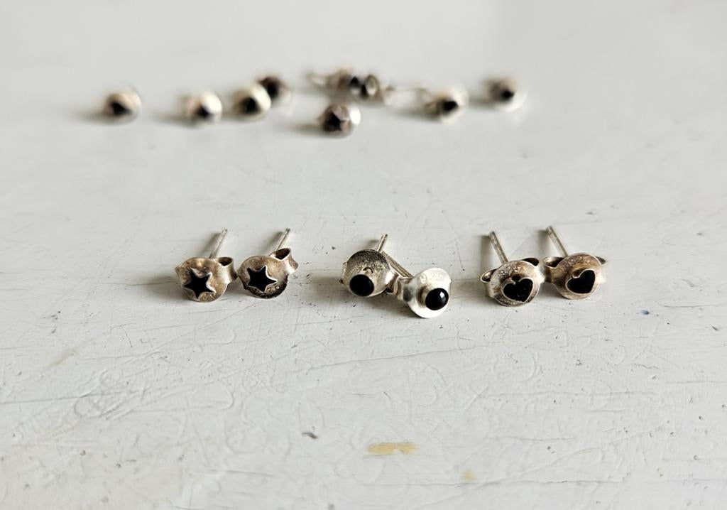 Edelsteen: Onyx zwarte oorknopjes 2mm 925 Zilver, Ophalen of Verzenden, Nieuw