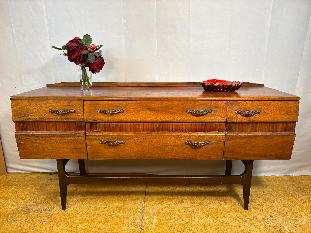 Gratis verzending!MidCentury Retro Vintage noten Dressoir 60, Meredew, Gebruikt, -, -