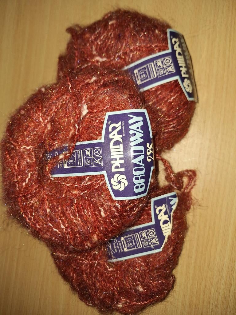 Verschillende nieuwe bollen wol, Ophalen of Verzenden, Nieuw, Breien of Haken, Wol of Garen