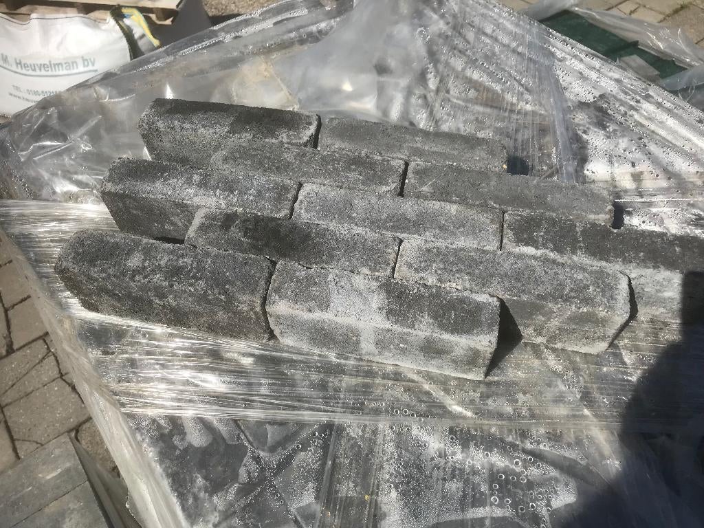 Beton klinkers (tumbelton)voor de tuin waalformaat coal 10m2, Ophalen, Klinkers, Nieuw, 5 tot 10 m²