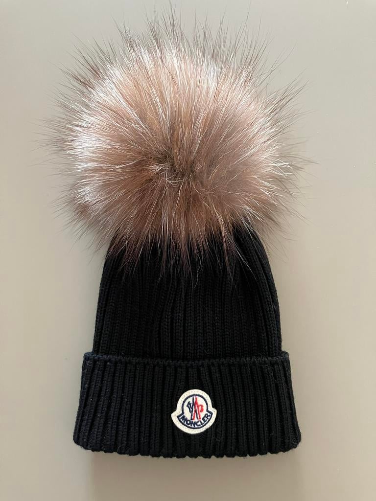 Moncler muts baby maat S zwart, Kinderen en Baby's, Ophalen of Verzenden, Zo goed als nieuw, Jongetje of Meisje, Muts