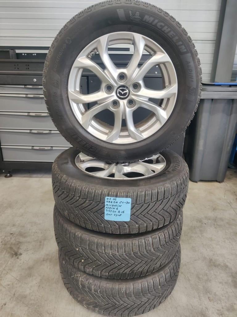 Winterbandenset Lichtmetaal Mazda CX30, Auto-onderdelen, Ophalen, 16 inch, Banden en Velgen, Winterbanden