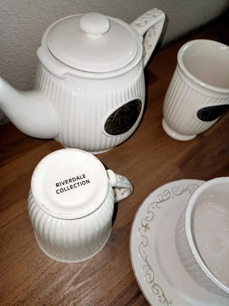 Riverdale koffie en thee servies incl serveerschaal, Overige typen, Ophalen of Verzenden, Zo goed als nieuw, Overige stijlen