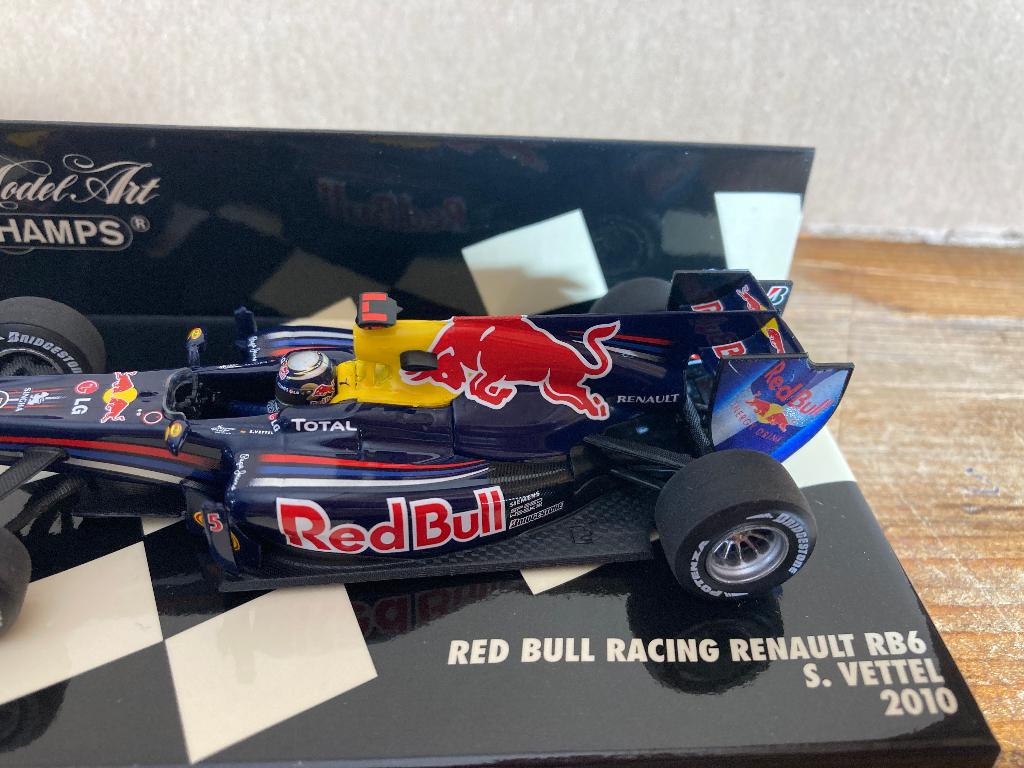 ✅ Sebastian Vettel 1:43 2010 Red Bull RB6 World Champion, Ophalen of Verzenden, Nieuw, Formule 1