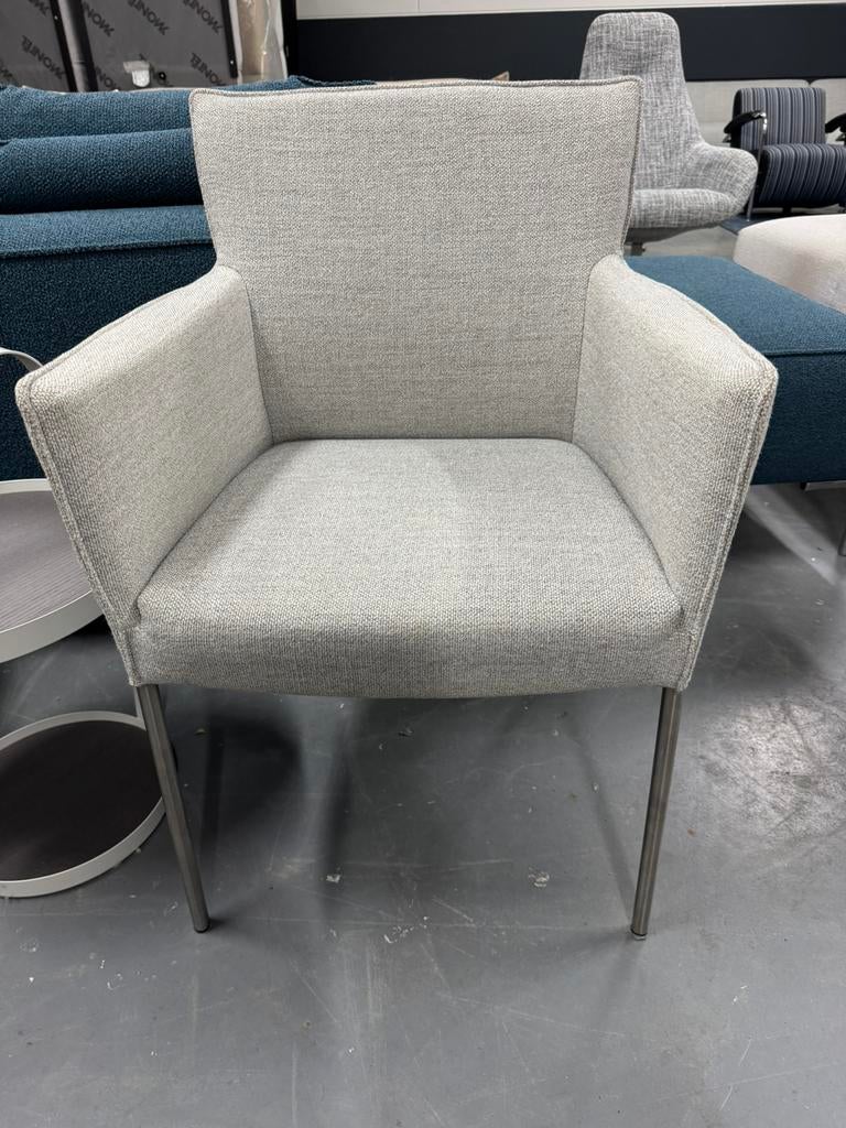 2x Nieuwstaat Design on Stock Amra stoelen | Design on Stock, Ophalen, Twee, Design on Stock, Zo goed als nieuw