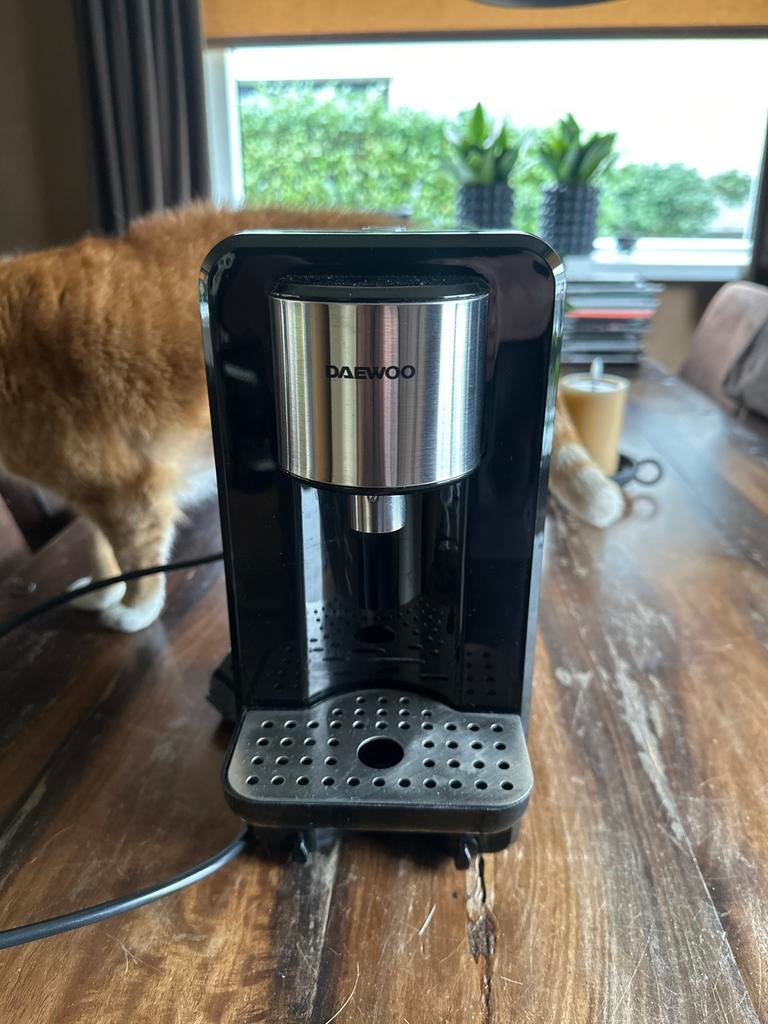 Daewoo heetwater dispencer.zgan, Huis en Inrichting, Keuken | Keukenbenodigdheden, Ophalen of Verzenden, Zo goed als nieuw