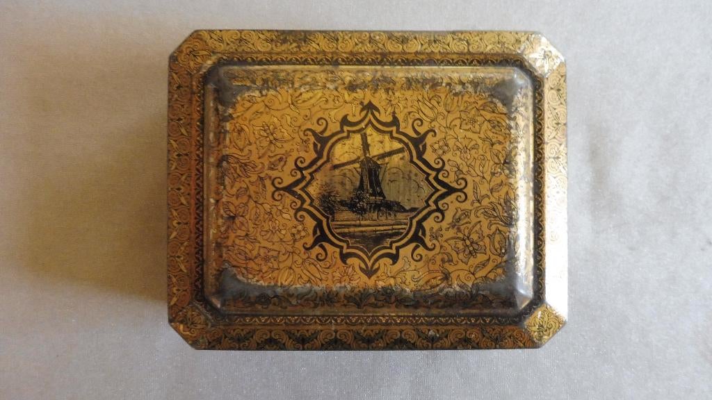 Antieke koektrommel Albert Heijn uit 1937, Ophalen