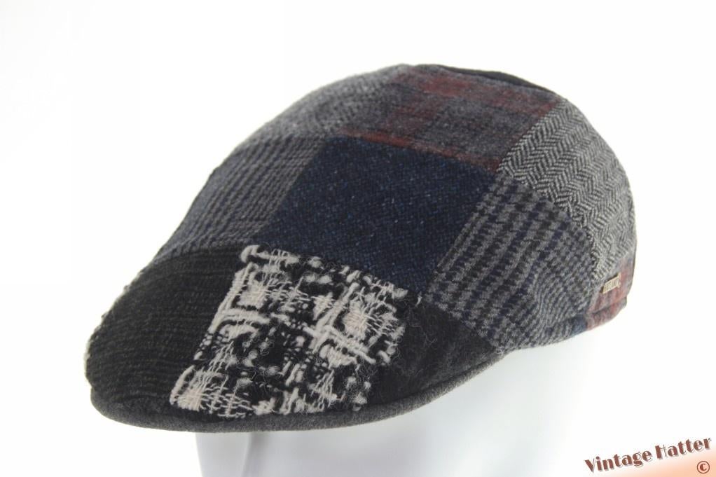 Platte pet Hatland Lorzenzo patchwork grijs blauw wol mix 61, Hatland - Lorenzo, 60 cm (XL, 7½ inch) of meer, Nieuw, Ophalen of Verzenden