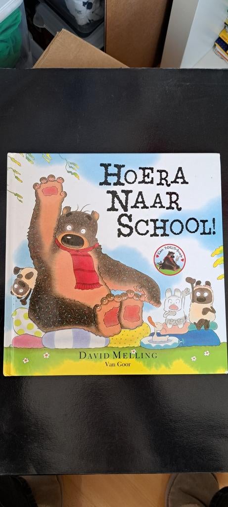 Hoera naar School! - David Melling (Kinderboek), Ophalen of Verzenden, Zo goed als nieuw, David Melling, Fictie algemeen