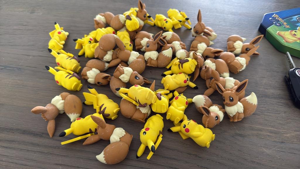 Pikachu en Eevee gum 41 stuks, Ophalen of Verzenden, Nieuw, Jongen of Meisje