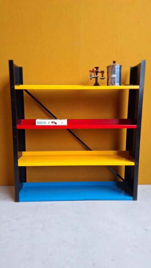 Vintage schappenkast met gekleurde stalen planken, Gebruikt, Vintage, Minder dan 100 cm, 25 tot 50 cm