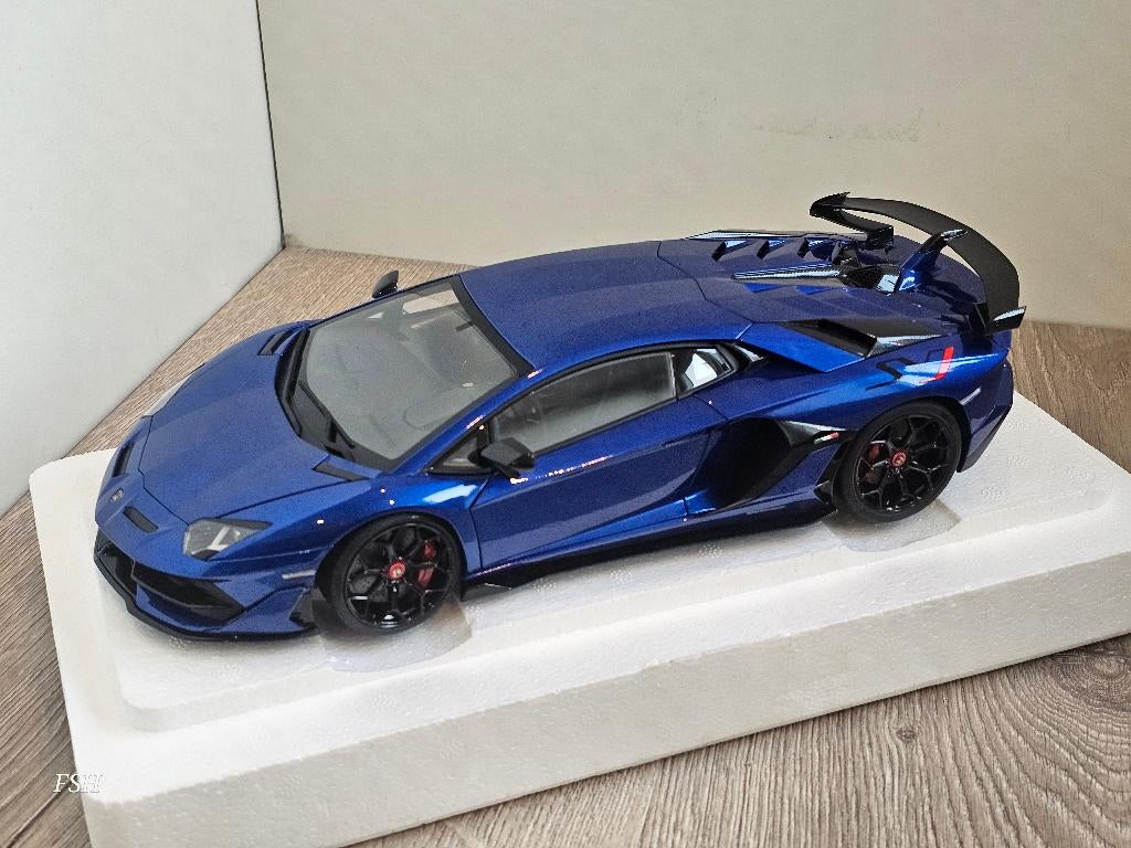 Lamborghini Aventador SVJ, metallic blauw, AutoArt 79174., Hobby en Vrije tijd, Modelauto's | 1:18, Ophalen of Verzenden, Zo goed als nieuw