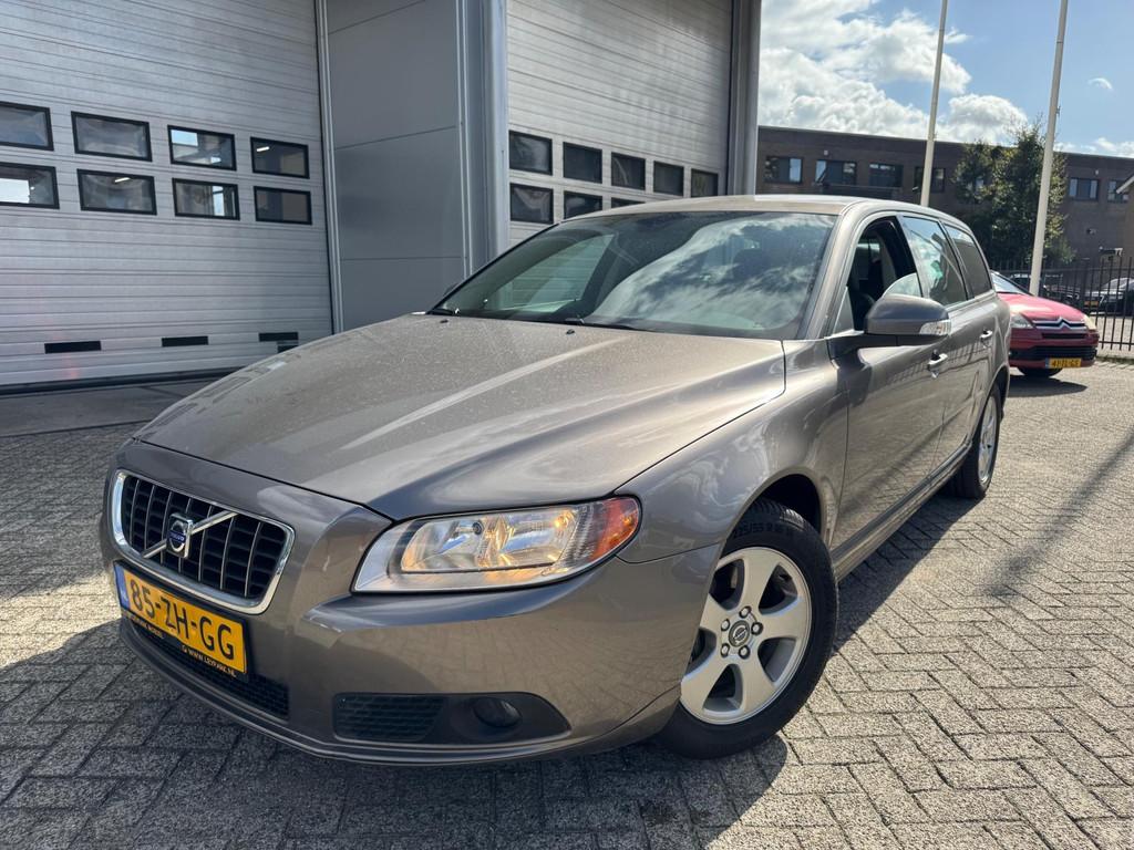 Volvo V70 2.4D Momentum Airco AUTOMAAT, Parkeersensor, 163 pk, Diesel, Euro 4