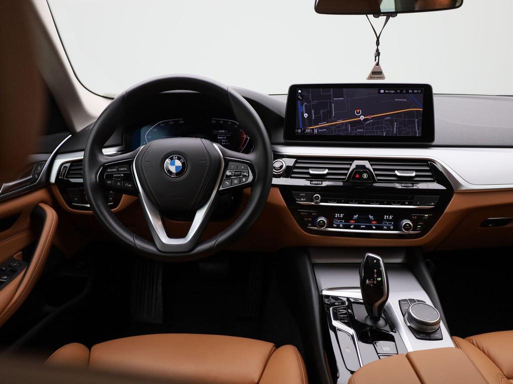 BMW 5-serie Touring 520i Business Edition Plus | Automaat |, Gebruikt, 4 cilinders, 184 pk, 102 €/maand