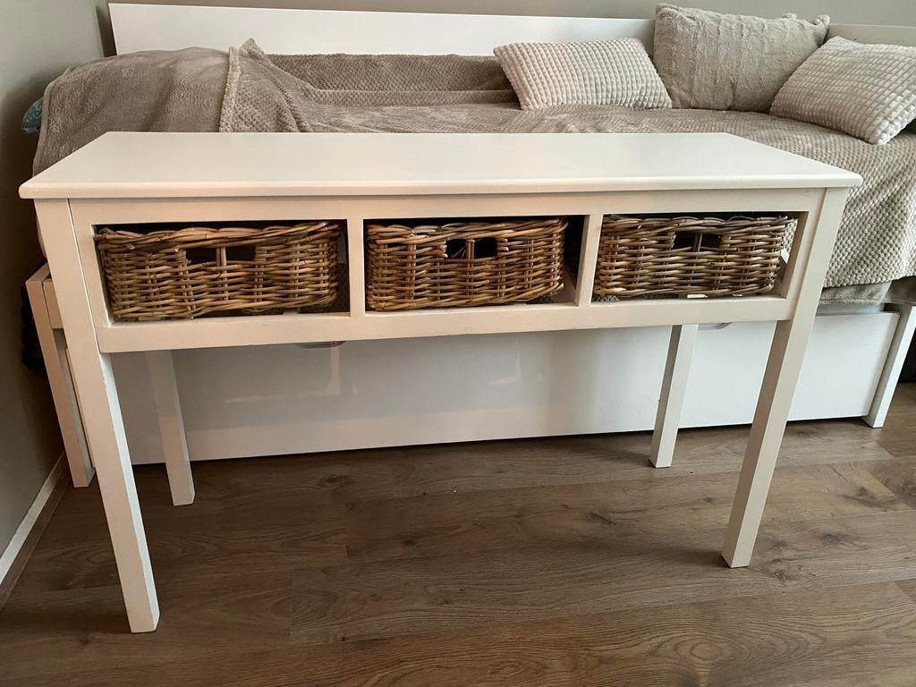 Witte sidetable met rieten manden, 120x80x40 cm, Ophalen, 100 tot 150 cm, Zo goed als nieuw, Overige houtsoorten