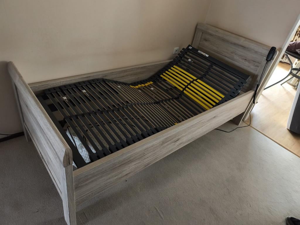 Verstelbaar eenpersoons seniorenbed, Ophalen, 90 cm, Eenpersoons, Beige