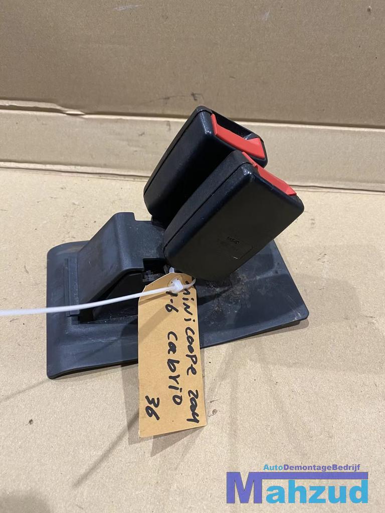 MINI COOPER ONE R50 R52 R53 achterbank gordel sluiting 2001-, Gebruikt, Ophalen of Verzenden, Customer.service@mini.co.uk, Mini