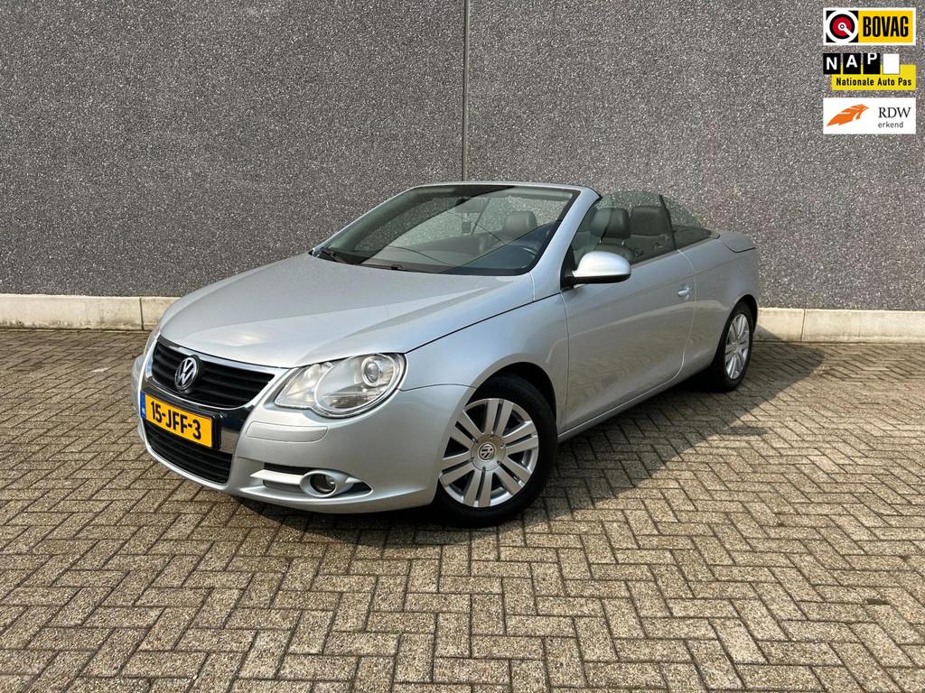Volkswagen Eos 2.0-16v FSI | PANORAMA | LEDER | AIRCO | CC |, Gebruikt, Zwart, 4 cilinders, 4 stoelen