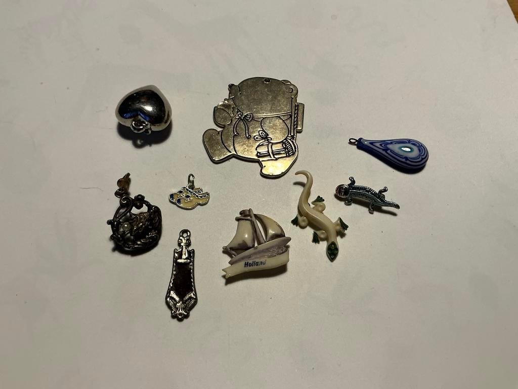 Diverse bedels - Vintage collectie, Overige merken, Overige materialen, Gebruikt, Ophalen of Verzenden