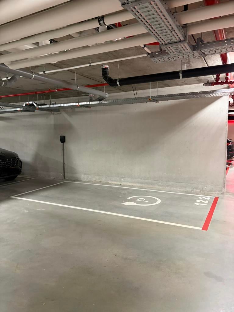 Parkeergarage parkeerplaats (+ laadpaal) te huur Amstelveen, Huizen en Kamers, Amsterdam