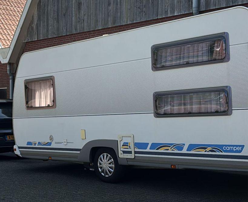 Dethleff 510 TK, bouwjaar 2001, Caravans en Kamperen, Caravans, Vast bed, Rondzit, Ringverwarming, Particulier