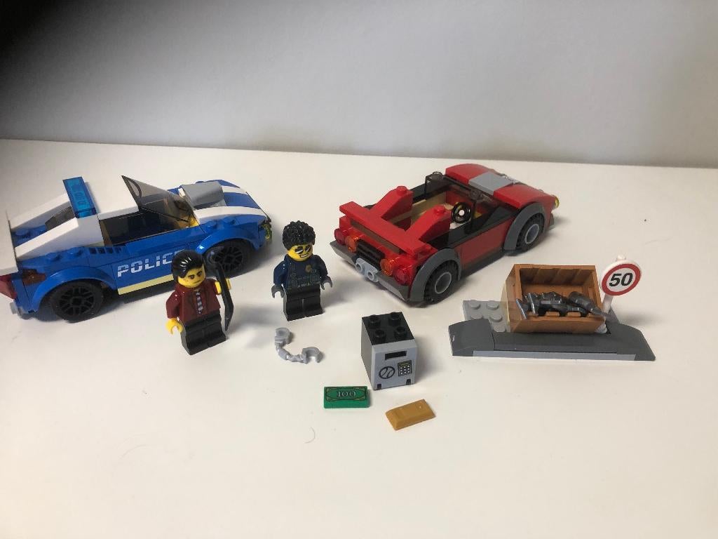 Lego city 60242 politiearrest op de snelweg, City, Lego, Ophalen of Verzenden, Zo goed als nieuw
