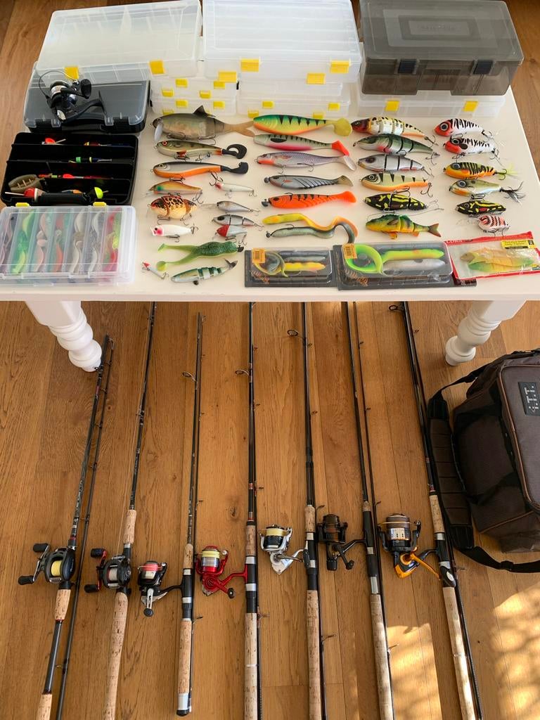 Vis spullen hengels kunstaas etc, Ophalen of Verzenden