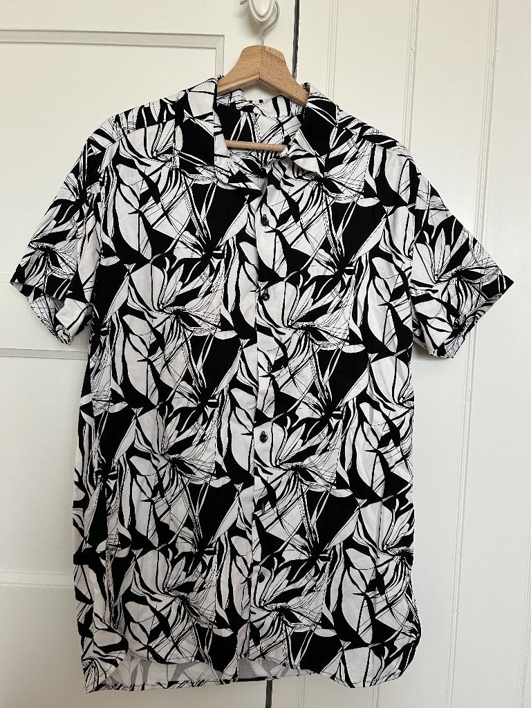 Overhemd bloemen - mt M, Ophalen of Verzenden, Zo goed als nieuw, Zwart, Halswijdte 39/40 (M)