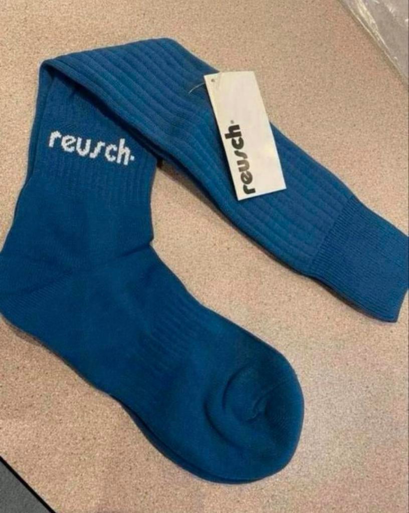 Reusch blauwe voetbalsokken maat 37-40, Sport en Fitness, Ophalen of Verzenden, Nieuw