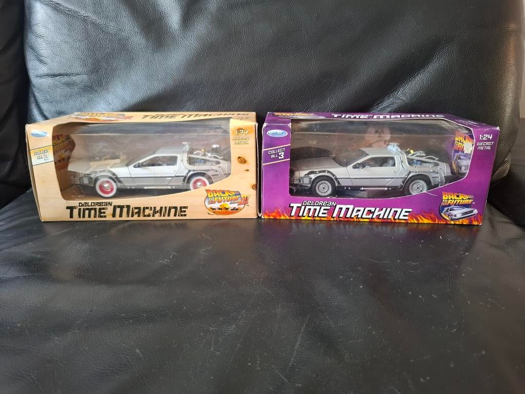 Twee Back to the Future DeLorean Time Machine modelauto's, Ophalen of Verzenden