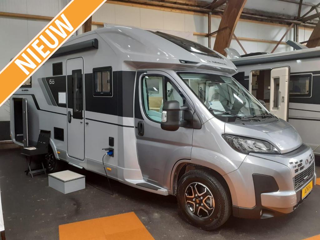 Adria Coral 670 DL 60 Years Luchtvering & Dakairco !, Automaat, Luifel, Fiat, Bedrijf
