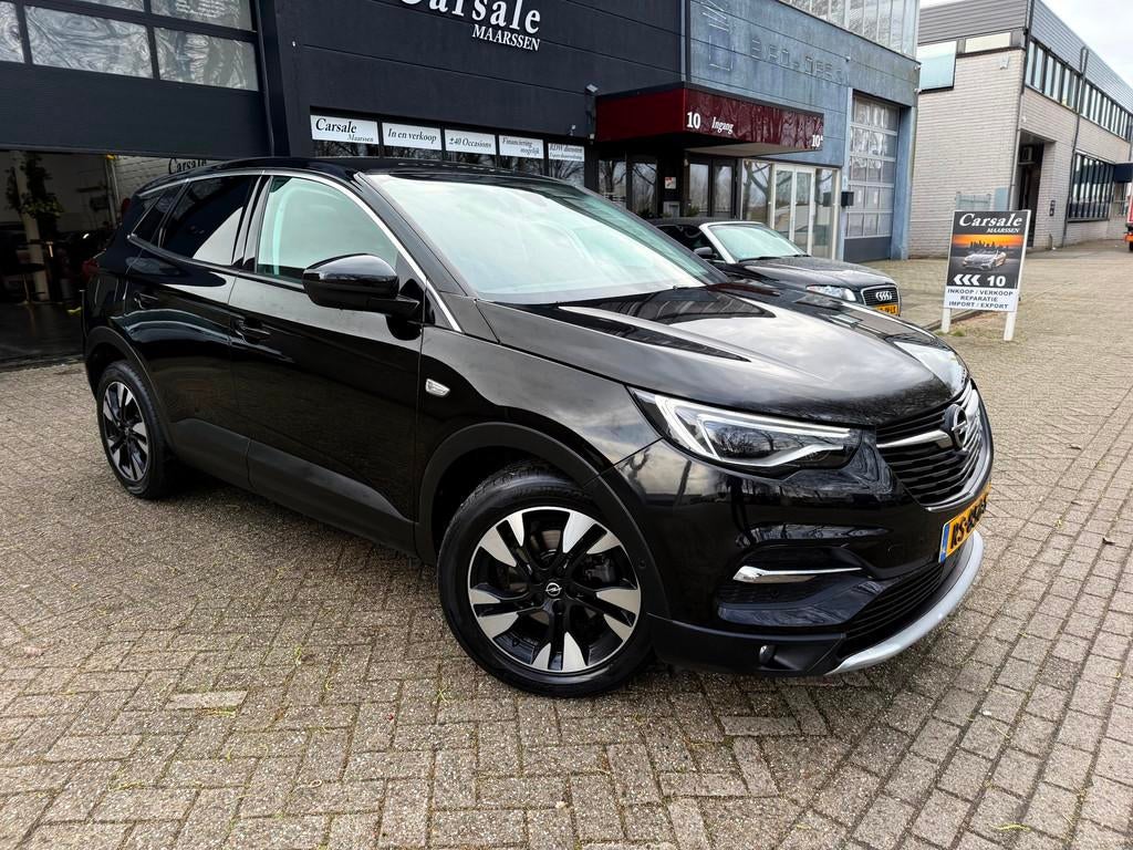 Opel Grandland X 1.2 Turbo Innovation glas dak stoel koeling, Gebruikt, 1199 cc, Zwart, 19 km/l