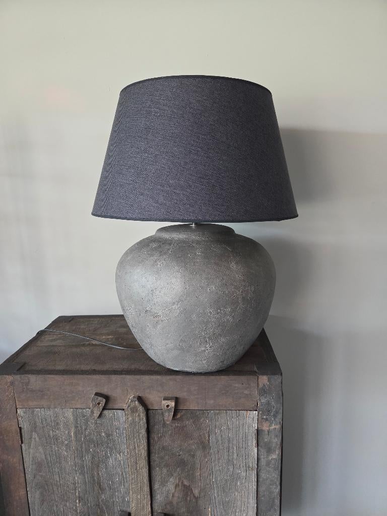 Grote brocante lamp, Huis en Inrichting, Ophalen, Zo goed als nieuw, Brocant, Minder dan 50 cm