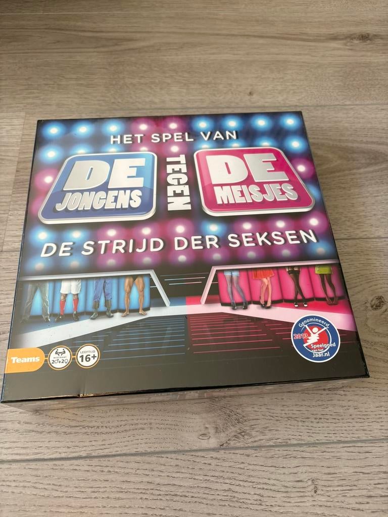 Spel jongens tegen de meisjes nieuw, Ophalen of Verzenden, Nieuw