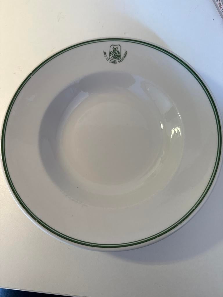 Diep bord Sint Joris Gasthuis P. Regout & Co Maastricht, Ophalen of Verzenden