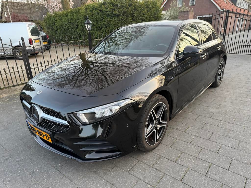 Mercedes-Benz A-Klasse A 250 e 218pk 8G-DCT 2020 Zwart, Auto's, 4 cilinders, Alcantara, Zwart, Geïmporteerd