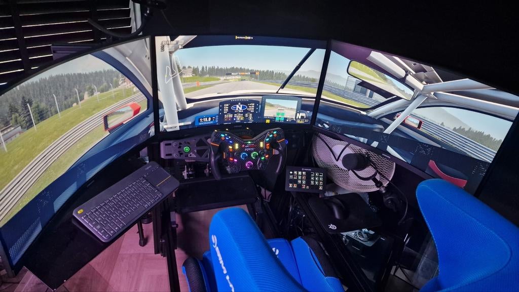 Simrig. Simlab P1X pro, Asetek Forte, Heusinkveld, Ophalen, Zo goed als nieuw