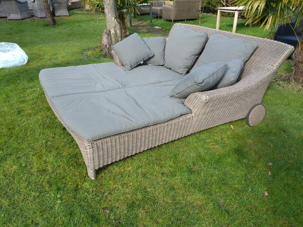 Mooi groot 4 Seasons Valentine ligbed, Ophalen, Zo goed als nieuw, Wicker