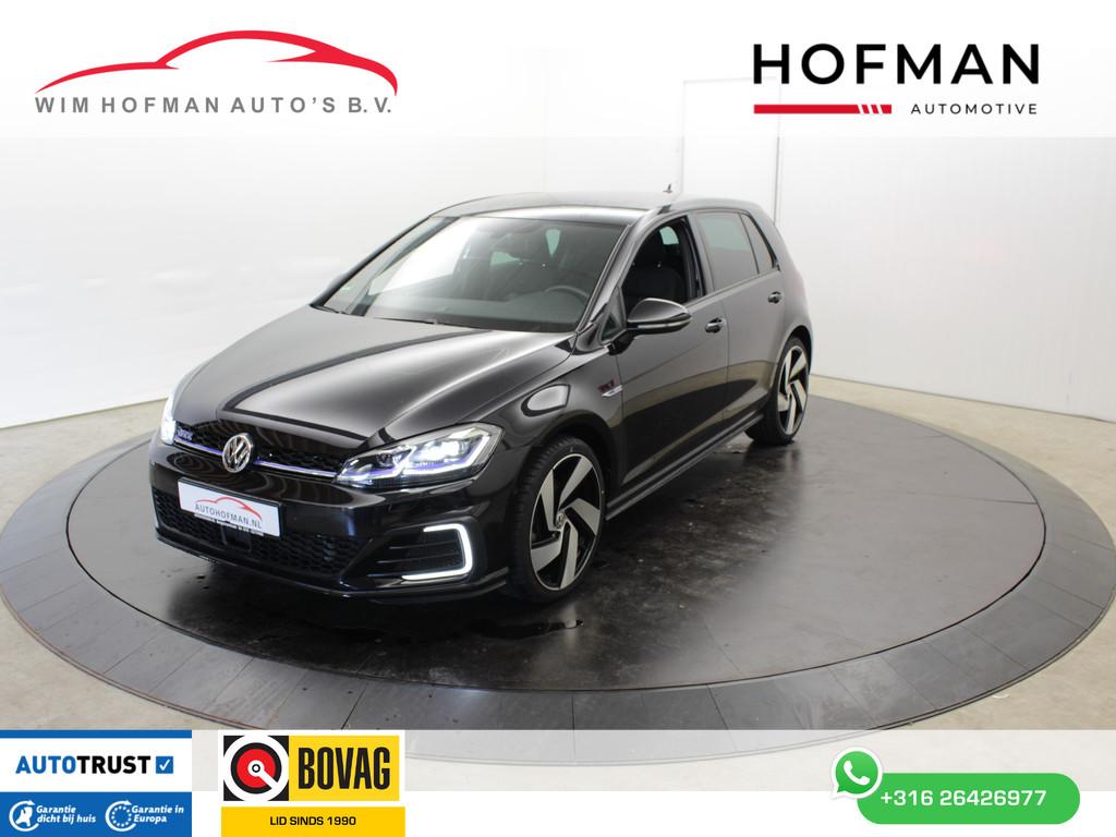 Volkswagen Golf 1.4 TSI PHEV - GTE 204PK Camera dodehoek det, Stof, Gebruikt, 4 cilinders, Met garantie (alle)