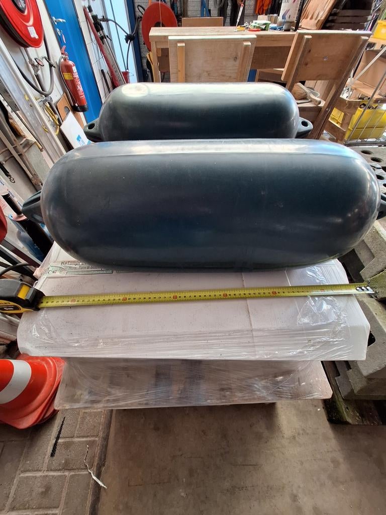 2 stuks Majoni Star 4 Boei - Stootwil 24x70 cm, Watersport en Boten, Verzenden, Gebruikt, Overige typen