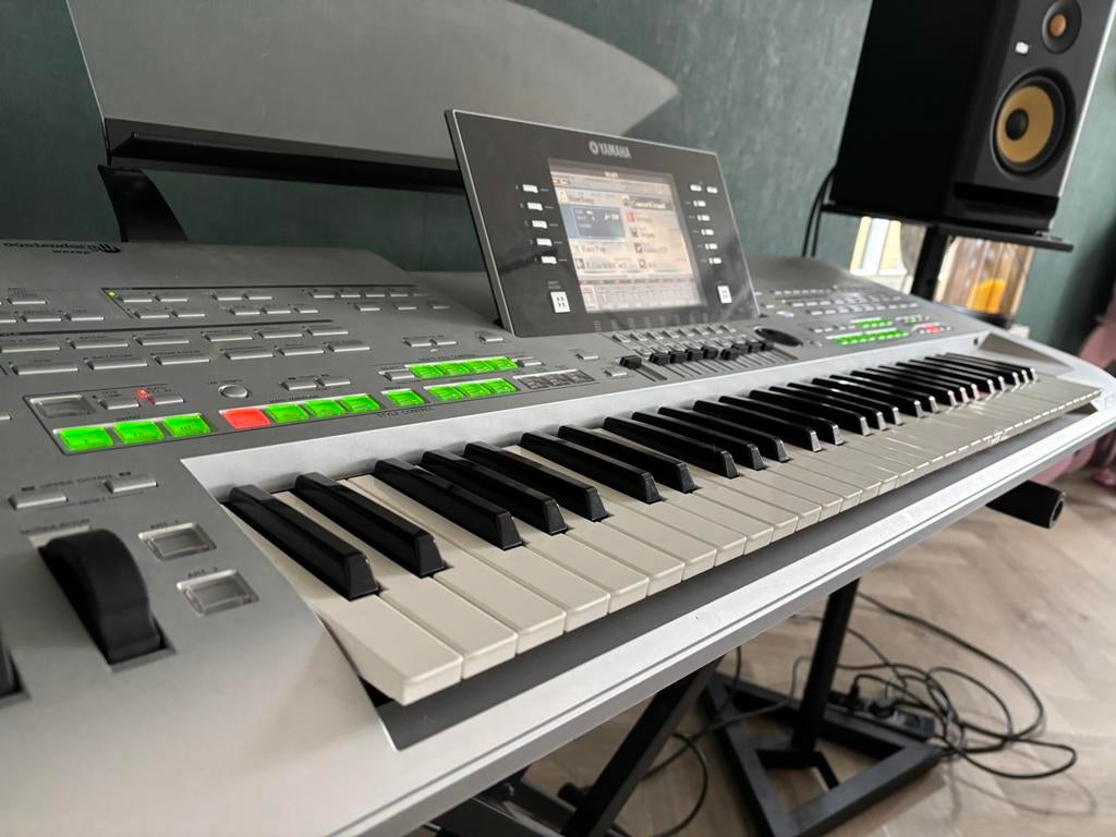 Yamaha Tyros 3 met Rokit 5 speakers, Muziek en Instrumenten, Ophalen of Verzenden, Zo goed als nieuw, 61 toetsen, Yamaha