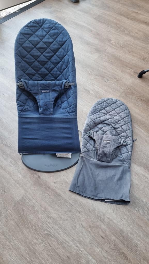 BabyBjörn wipstoel met 2 hoezen, Kinderen en Baby's, Ophalen of Verzenden, Gebruikt, Overige typen, Gordel(s)