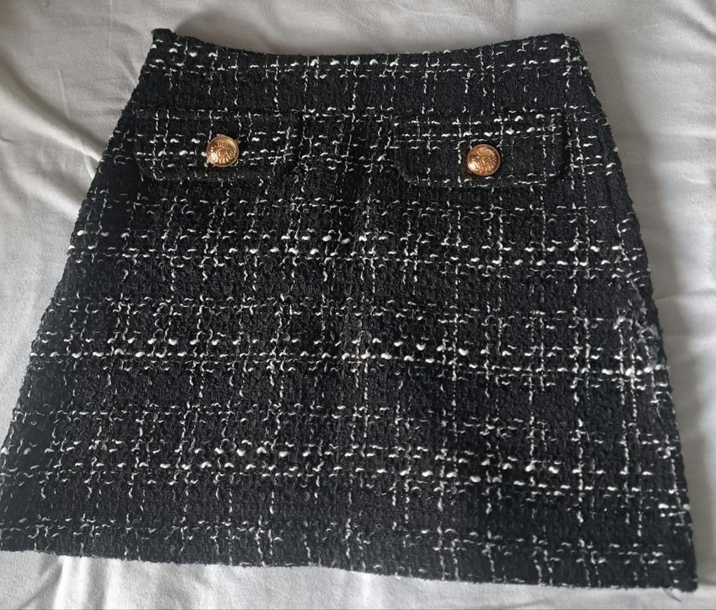 Zwart-witte tweed rok van Shein wienig gebruik., Kleding | Dames, Rokken, Ophalen of Verzenden