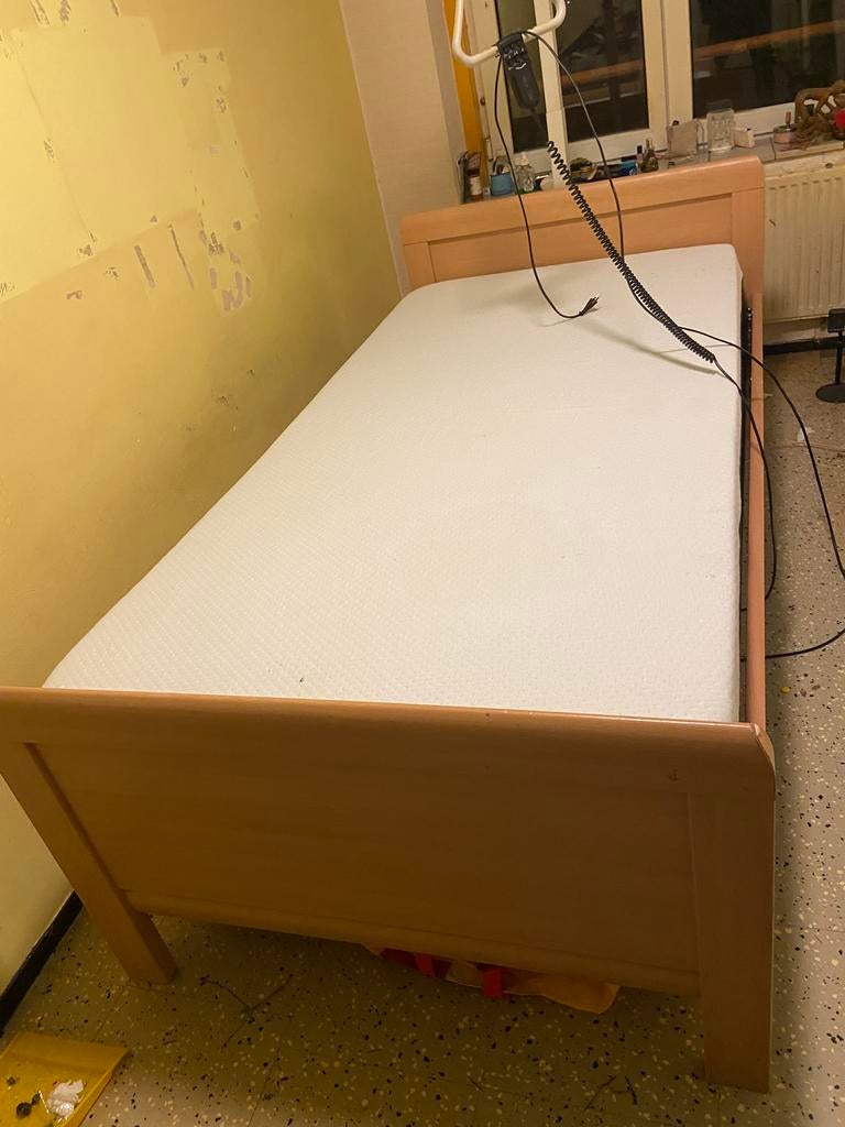 Electrich Senior verzorging ledikant Hoog/Laag, 90 cm, Eenpersoons, Ophalen of Verzenden, Zo goed als nieuw