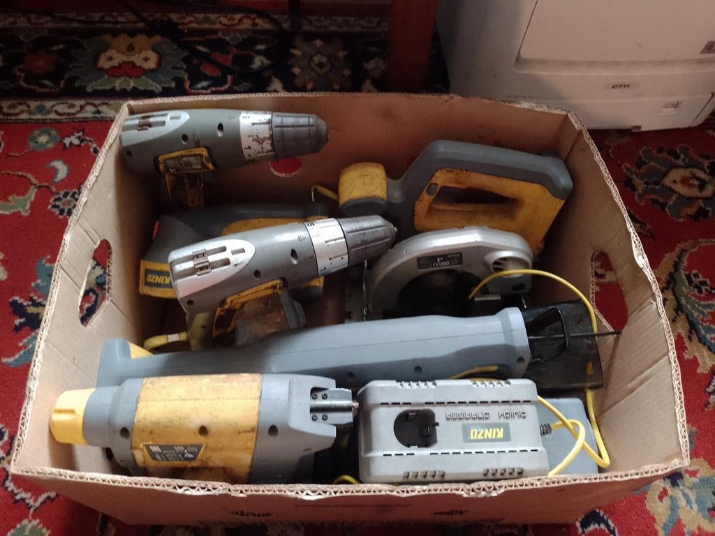 Kinzo alles in 1 gereedschapset, Ophalen of Verzenden, Gebruikt, Boormachine