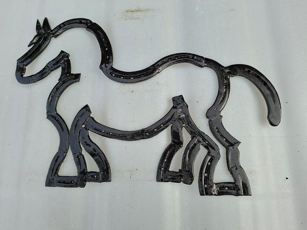 ornament pony van hoefijzers, Ophalen of Verzenden, Zo goed als nieuw