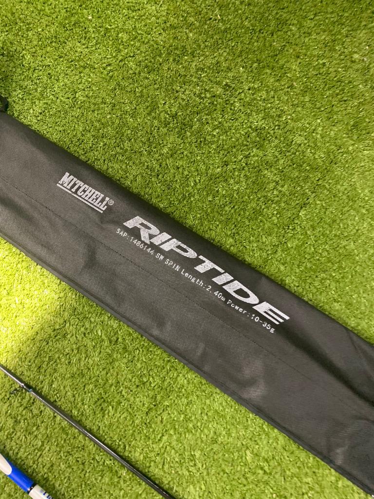 Nieuwe Mitchell zeebaarshengel + molen, 2.40m & 10-35 gr, Ophalen of Verzenden, Nieuw, Complete set