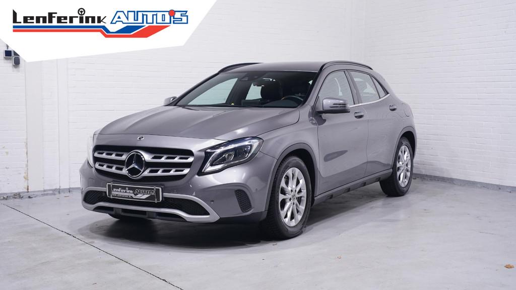 Mercedes-Benz GLA-klasse 180 Business Solution Limited Navi, Stof, Gebruikt, 4 cilinders, 715 kg