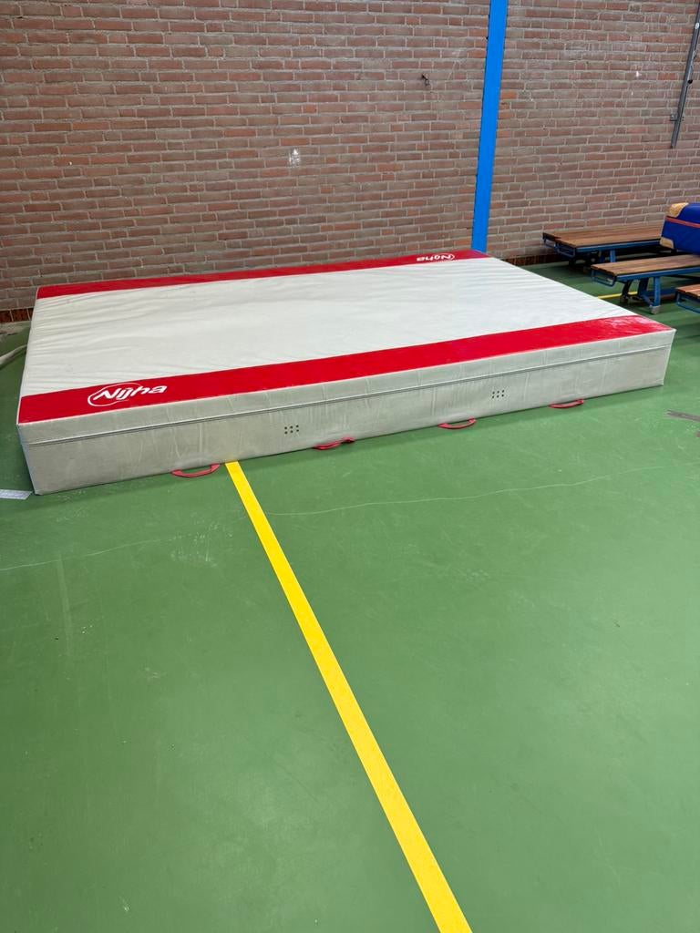 Landingsmat Nijha | turnmat 300x200x30 cm, Sport en Fitness, Turnen, Maat 36 t/m 42, Ophalen, Zo goed als nieuw, Materiaal