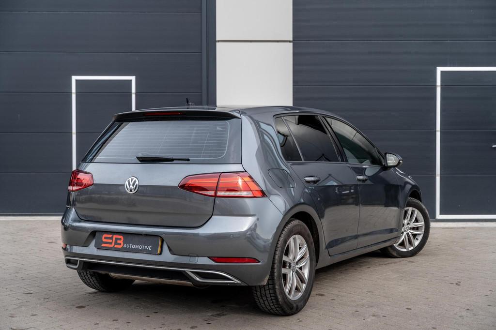 Volkswagen Golf 1.0 TSI Comfortline LED|Stoelverw|Adaptive!, Stof, Adaptive Cruise Control, 620 kg, Bedrijf